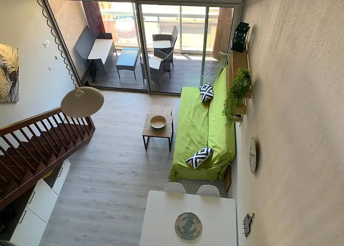 Duplex Renove Les Pieds Dans L'eau *